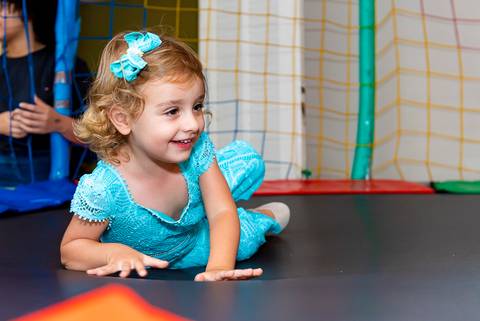 foto aniversario infantil no buffet Espaço Villa 18 em Alphaville. Decoração Aladim. buffet infantil alphaville. foto aniversário infantil em alphaville.'