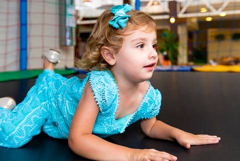 foto aniversario infantil no buffet Espaço Villa 18 em Alphaville. Decoração Aladim. buffet infantil alphaville. foto aniversário infantil em alphaville.'