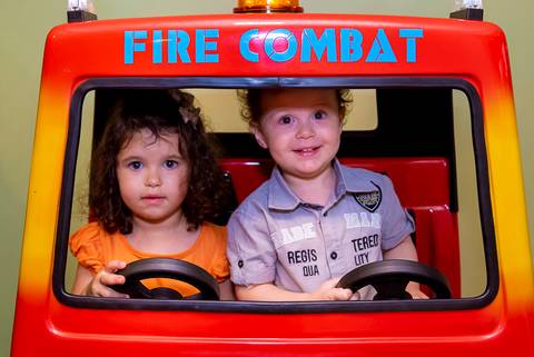 foto aniversario infantil no buffet Espaço Villa 18 em Alphaville. Decoração Aladim. buffet infantil alphaville. foto aniversário infantil em alphaville.'