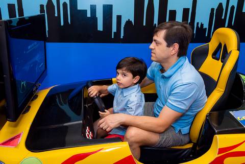 foto aniversario infantil no buffet Espaço Villa 18 em Alphaville pai e filho'