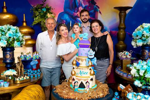 foto aniversario infantil no buffet Espaço Villa 18 em Alphaville. Decoração Aladim. buffet infantil alphaville. foto aniversário infantil em alphaville.'