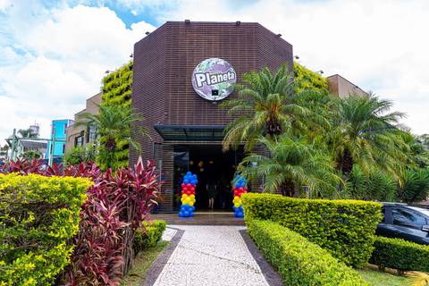 Fotografia de aniversário infantil em alphaville. Fotografia de aniversário infantil no buffet Planeta Kids Alphaville.'