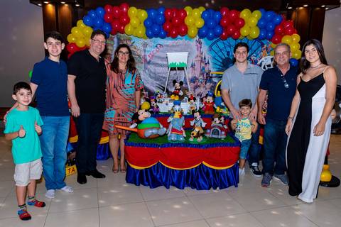 Fotografia de aniversário infantil em alphaville. Fotografia de aniversário infantil no buffet Planeta Kids Alphaville.'