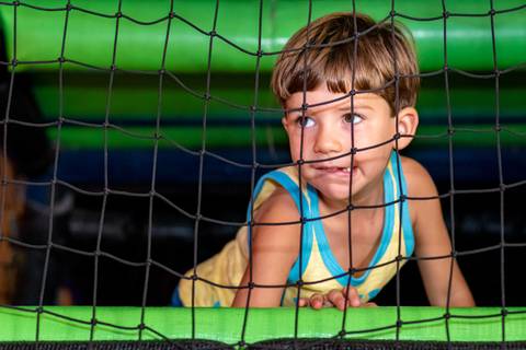 Fotografia de aniversário infantil em alphaville. Fotografia de aniversário infantil no buffet Planeta Kids Alphaville.'