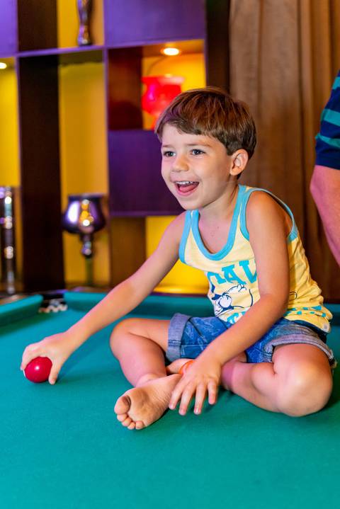 Fotografia de aniversário infantil em alphaville. Fotografia de aniversário infantil no buffet Planeta Kids Alphaville.'