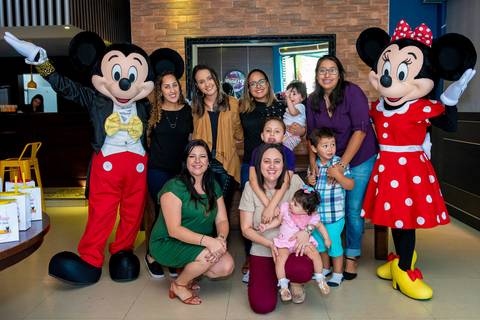 Fotografia de aniversário infantil em alphaville. Fotografia de aniversário infantil no buffet Planeta Kids Alphaville.'