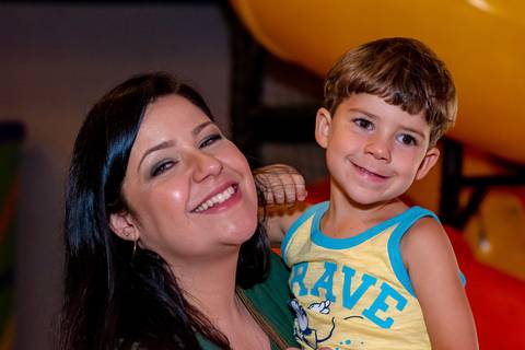 Fotografia de aniversário infantil em alphaville. Fotografia de aniversário infantil no buffet Planeta Kids Alphaville.'