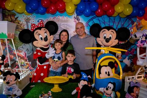 Fotografia de aniversário infantil em alphaville. Fotografia de aniversário infantil no buffet Planeta Kids Alphaville.'