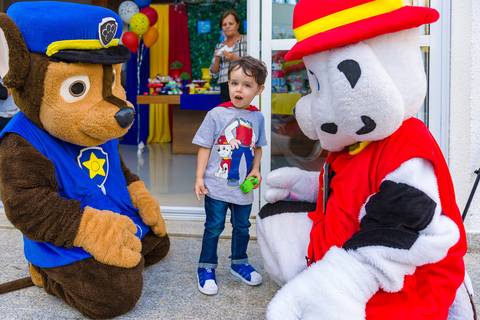 fotografia infantil em Alphaville, decoração patrulha canina, tema patrulha canina, fotógrafo aniversário infantil em alphaville, foto aniversário infantil. Fotografia de aniversário com a Patrulha Canina. Aniversário patrulha canina.'