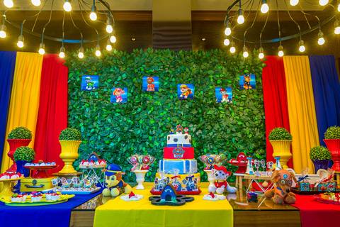 fotografia infantil em Alphaville, decoração patrulha canina, tema patrulha canina, fotógrafo aniversário infantil em alphaville, foto aniversário infantil. Fotografia de aniversário com a Patrulha Canina. Aniversário patrulha canina.'