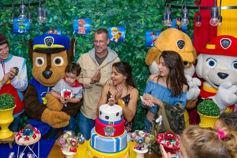 fotografia infantil em Alphaville, decoração patrulha canina, tema patrulha canina, fotógrafo aniversário infantil em alphaville, foto aniversário infantil. Fotografia de aniversário com a Patrulha Canina. Aniversário patrulha canina.'