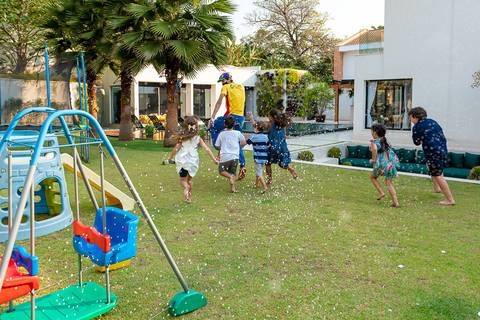 fotografia aniversário infantil carros. foto decoração carros. fotografia aniversário infantil em alphaville. Fotografia cars'