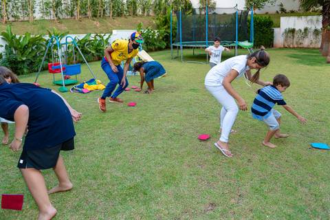 fotografia aniversário infantil carros. foto decoração carros. fotografia aniversário infantil em alphaville. Fotografia cars'