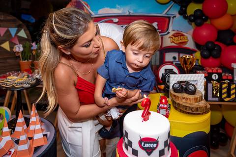 fotografia aniversário infantil carros. foto decoração carros. fotografia aniversário infantil em alphaville. Fotografia cars'