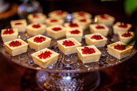 foto de doces do casamento,  foto casamento gruta alphaville, foto casamento alphaville, foto casamento barueri'