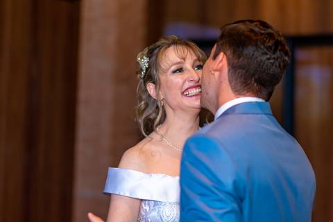 foto dos noivos dançando na recepção no cocobambu do iguatemi alphaville,  foto casamento alphaville, foto casamento barueri'