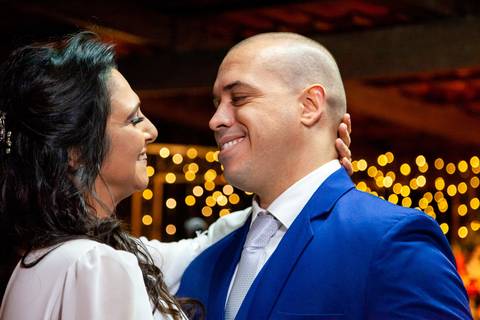 noivos dançando na festa do casamento gruta alphaville, casamento na gruta Alphaville, foto de casamento na gruta Alphaville'