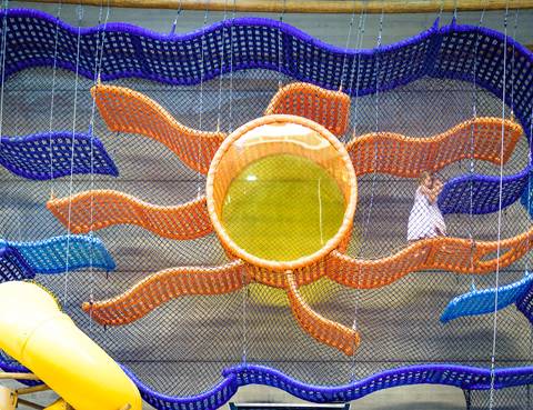 Espaço Lá Vem o Sol, foto do aniversário infantil no buffet Espaço Lá Vem o Sol Alphaville com os personagens de Monstros SA Boo Mike Sullivan, foto aniversário infantil alphaville, espaço Lá Vem o Sol Alphaville'