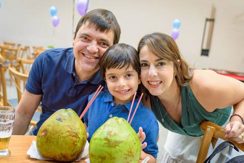 foto do aniversário infantil no buffet Espaço Lá Vem o Sol Alphaville com os personagens de Monstros SA Boo Mike Sullivan, foto aniversário infantil alphaville, espaço Lá Vem o Sol'