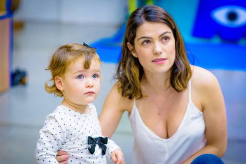 foto do aniversário infantil no buffet Espaço Lá Vem o Sol Alphaville com os personagens de Monstros SA Boo Mike Sullivan, foto aniversário infantil alphaville, espaço Lá Vem o Sol'