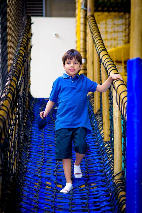 foto do aniversário infantil no buffet Espaço Lá Vem o Sol Alphaville com os personagens de Monstros SA Boo Mike Sullivan, foto aniversário infantil alphaville, espaço Lá Vem o Sol'