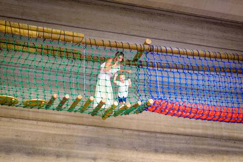 foto do aniversário infantil no buffet Espaço Lá Vem o Sol Alphaville com os personagens de Monstros SA Boo Mike Sullivan, foto aniversário infantil alphaville, espaço Lá Vem o Sol'