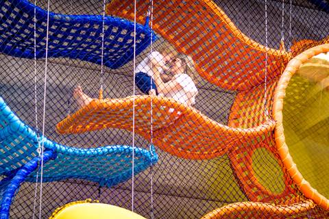 Espaço Lá Vem o Sol, foto do aniversário infantil no buffet Espaço Lá Vem o Sol Alphaville com os personagens de Monstros SA Boo Mike Sullivan, foto aniversário infantil alphaville, espaço Lá Vem o Sol Alphaville'