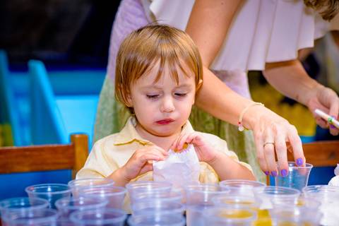 Espaço Lá Vem o Sol, foto do aniversário infantil no buffet Espaço Lá Vem o Sol Alphaville com os personagens de Monstros SA Boo Mike Sullivan, foto aniversário infantil alphaville, espaço Lá Vem o Sol Alphaville'