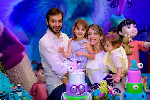 Espaço Lá Vem o Sol, foto do aniversário infantil no buffet Espaço Lá Vem o Sol Alphaville com os personagens de Monstros SA Boo Mike Sullivan, foto aniversário infantil alphaville, espaço Lá Vem o Sol Alphaville'