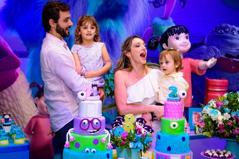 Espaço Lá Vem o Sol, foto do aniversário infantil no buffet Espaço Lá Vem o Sol Alphaville com os personagens de Monstros SA Boo Mike Sullivan, foto aniversário infantil alphaville, espaço Lá Vem o Sol Alphaville'
