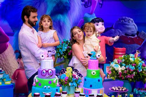 Espaço Lá Vem o Sol, foto do aniversário infantil no buffet Espaço Lá Vem o Sol Alphaville com os personagens de Monstros SA Boo Mike Sullivan, foto aniversário infantil alphaville, espaço Lá Vem o Sol Alphaville'