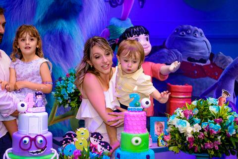 Espaço Lá Vem o Sol, foto do aniversário infantil no buffet Espaço Lá Vem o Sol Alphaville com os personagens de Monstros SA Boo Mike Sullivan, foto aniversário infantil alphaville, espaço Lá Vem o Sol Alphaville'