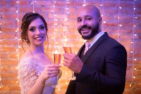 Brinde do casal Buffet Vila da Mooca'