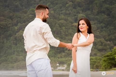 Ensaio de pré wedding no litoral'