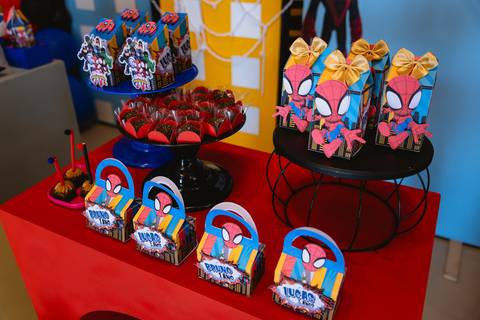 Decoração festa infantil - MARICOTA - Os Vingadores'