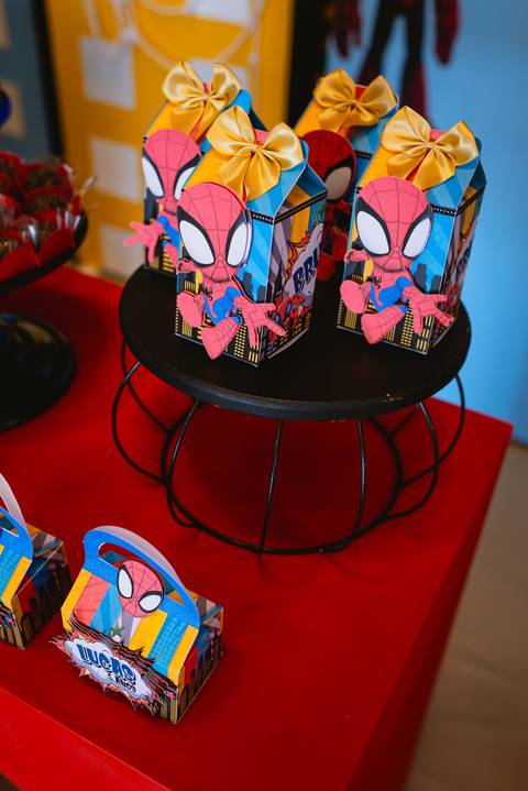 Decoração festa infantil - MARICOTA - Os Vingadores'