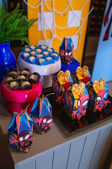 Decoração festa infantil - MARICOTA - Os Vingadores'