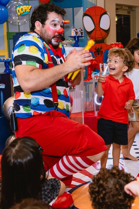 fotos de festa infantil - cerrado kids - show do Chouchou Palhaço + Mágico'