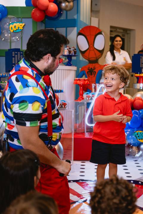 fotos de festa infantil - cerrado kids - show do Chouchou Palhaço + Mágico'