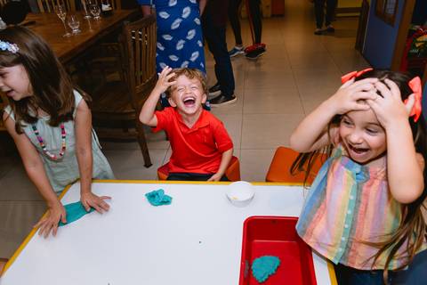 fotos de festa infantil - cerrado kids menino com as amigas'