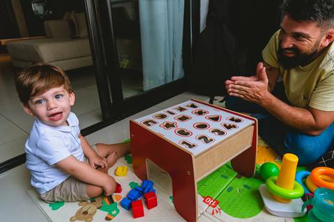 ensaio família - ensaio em casa - foto de família - fotografando na casa do cliente - fotos em casa - ensaio em casa'
