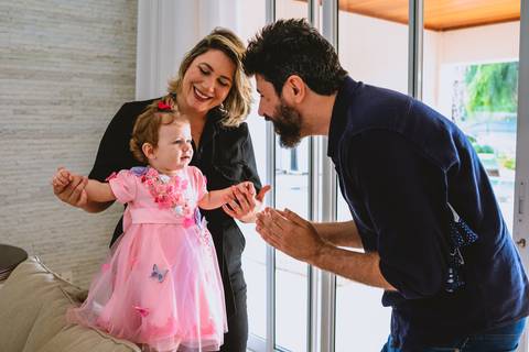 ensaio família - ensaio em casa - foto de família - fotografando na casa do cliente - fotos em casa - ensaio em casa'