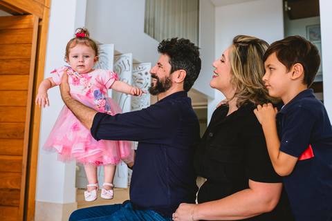 ensaio família - ensaio em casa - foto de família - fotografando na casa do cliente - fotos em casa - ensaio em casa'