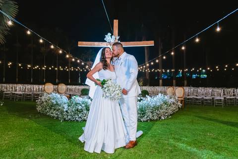 foto de casamento - wedding - casal - noivos - pré-wedding - vestido de noiva - make de noiva - Sítio Geranium'
