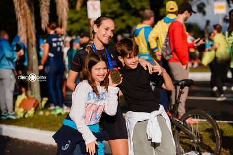 chegada 41ª maratona porto alegre em família'