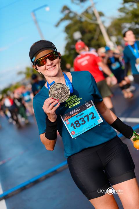chegada 41ª maratona porto alegre com medalha 18372'
