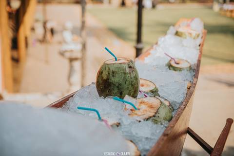 espaço sanctuarium, ensaio pre casamento no espaço sanctuarim, making off da noiva , casamento em belo horizonte, casamento no rio de janeiro, casando em arraial do cabo fotografia de casamento, estudio oliver, casamento em região dos lago , vestido de no'