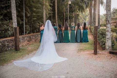 espaço sanctuarium, ensaio pre casamento no espaço sanctuarim, making off da noiva , casamento em belo horizonte, casamento no rio de janeiro, casando em arraial do cabo fotografia de casamento, estudio oliver, casamento em região dos lago , vestido de no'