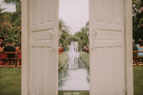 espaço sanctuarium, ensaio pre casamento no espaço sanctuarim, making off da noiva , casamento em belo horizonte, casamento no rio de janeiro, casando em arraial do cabo fotografia de casamento, estudio oliver, casamento em região dos lago , vestido de no'