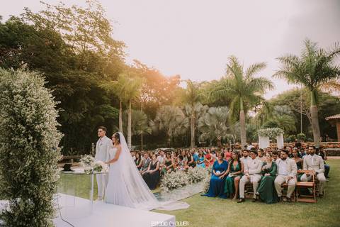 espaço sanctuarium, ensaio pre casamento no espaço sanctuarim, making off da noiva , casamento em belo horizonte, casamento no rio de janeiro, casando em arraial do cabo fotografia de casamento, estudio oliver, casamento em região dos lago , vestido de no'